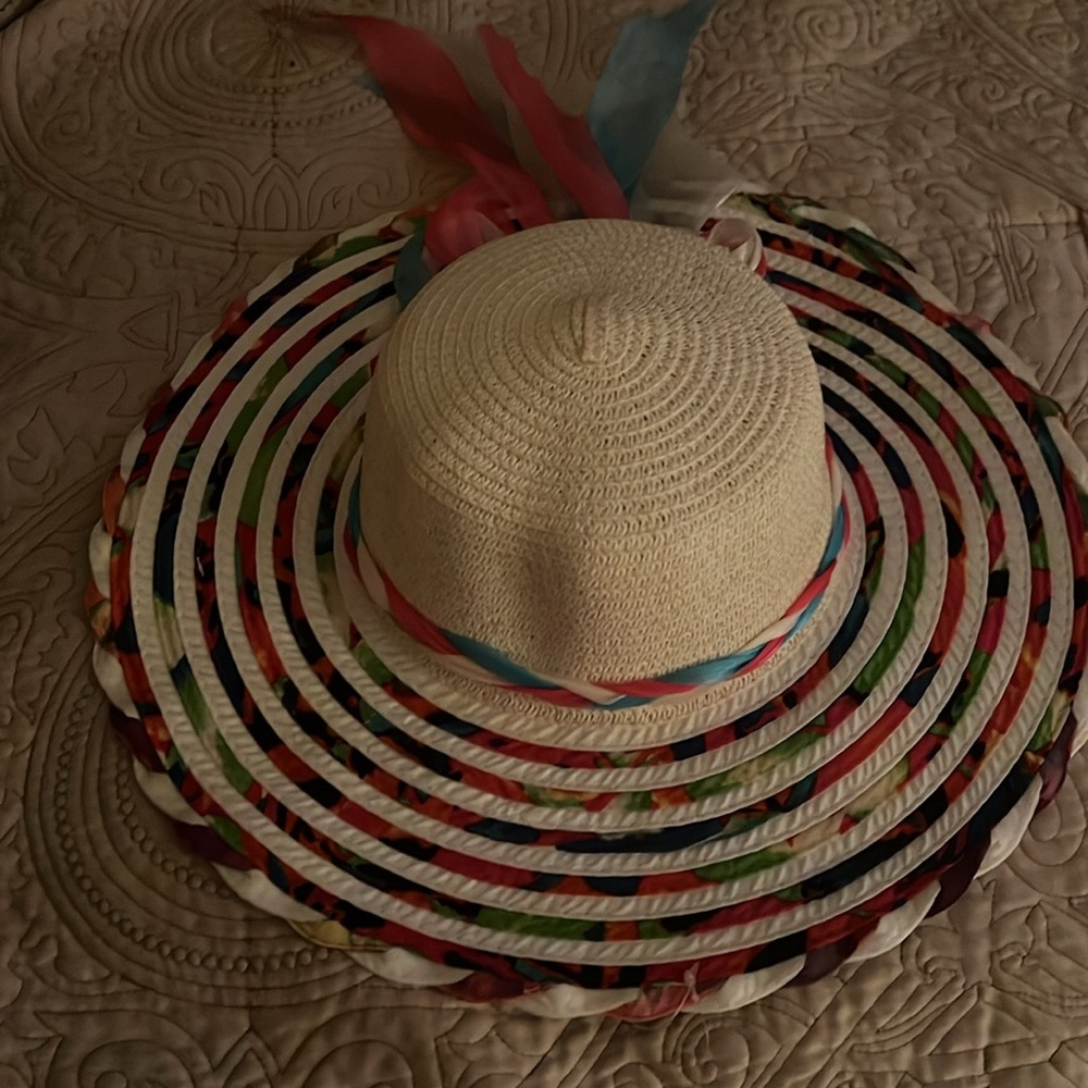 Sun hat - Picture 5 of 10